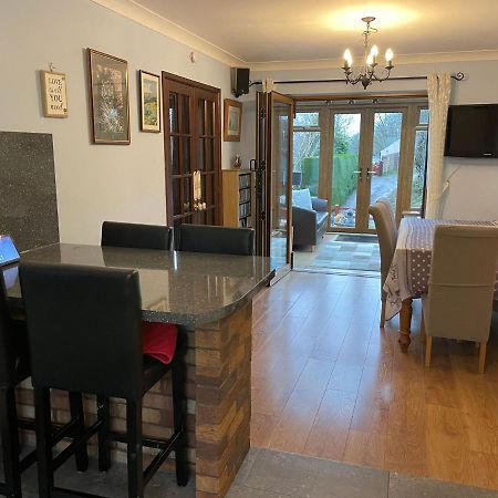 Dyffryn Taf - Spacious 3 Bedroom Bungalow Close To Amenities 세인트 클리어스 외부 사진